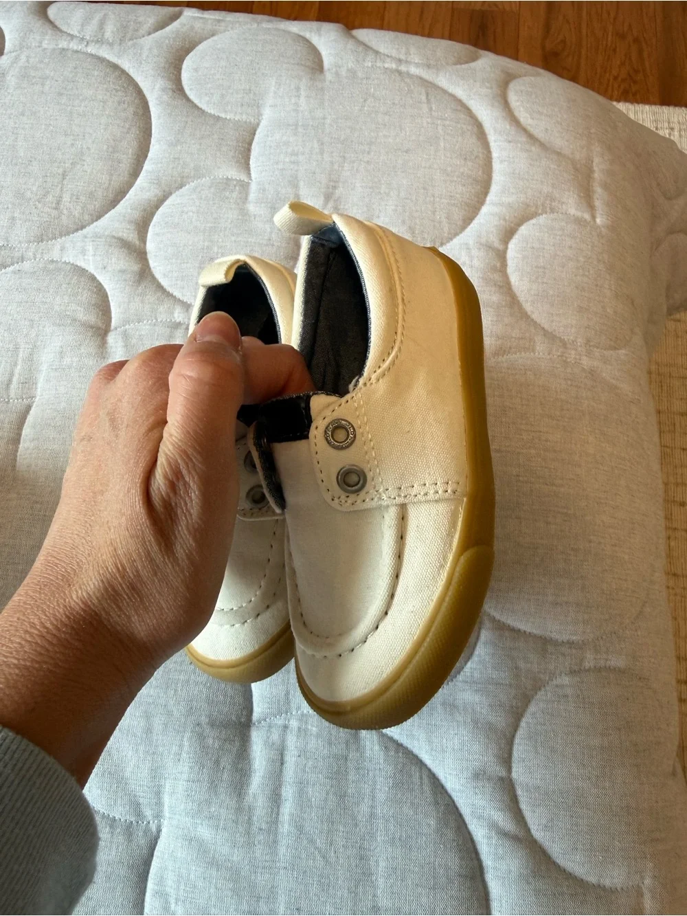 Old Navy Kids Slip-On Shoes in Navy and Cream